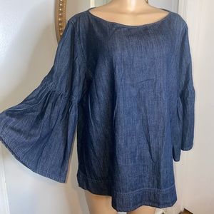 Pretty jean blouse 💙 100% cottom